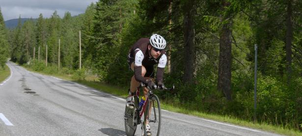 IM电竞-南美风暴与德意志铁壁的碰撞，穆勒火热状态点燃欧冠鏖战