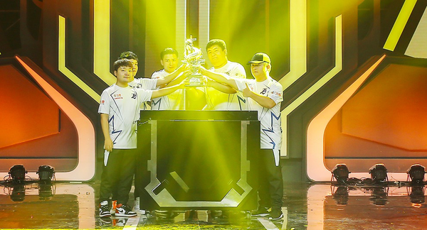 包含热门冠军热切期盼,胜利近在咫尺的词条 包含热门冠军热切期盼,胜利近在咫尺的词条