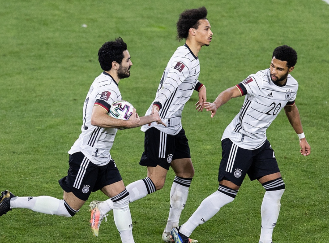 德国队在对马其顿的比赛中锁定下一轮晋级名额的简单介绍 德国队在对马其顿的比赛中锁定下一轮晋级名额的简单介绍