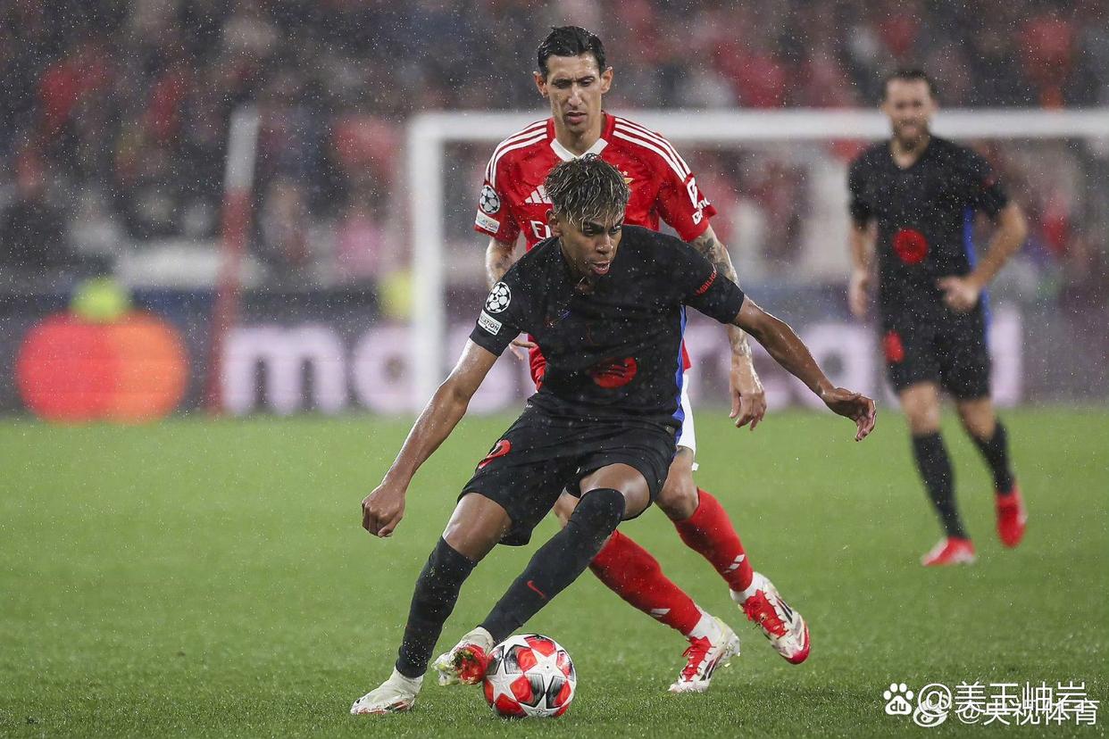 里尔进攻端球员展现出色技术,帮助球队取胜 里尔进攻端球员展现出色技术,帮助球队取胜