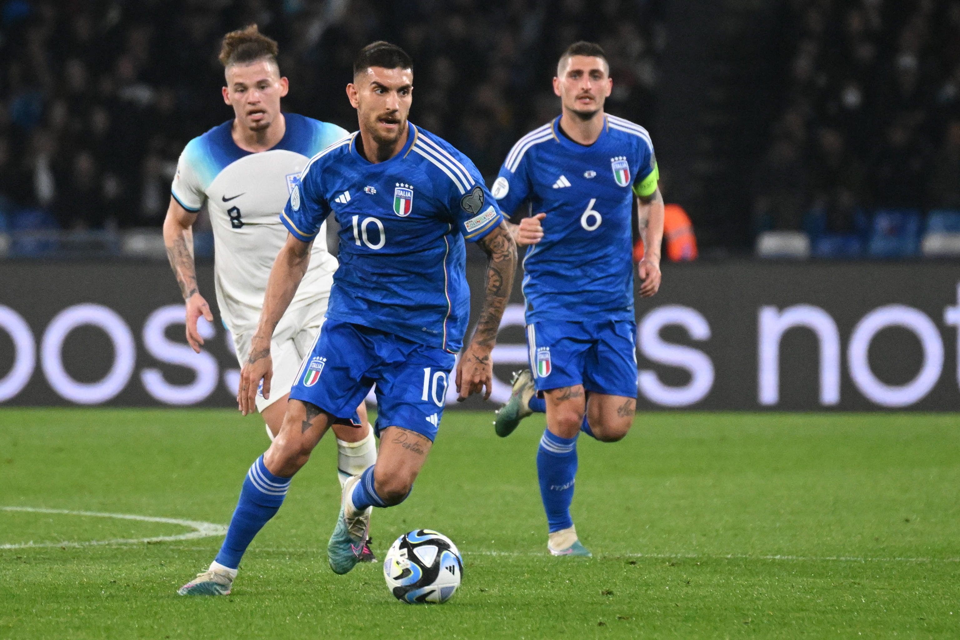 欧洲杯预选赛中的精彩进球引发热议 欧洲杯预选赛中的精彩进球引发热议