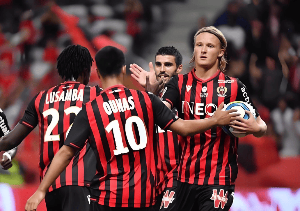 尼斯遭遇两连败,法甲联赛前景堪忧 尼斯遭遇两连败,法甲联赛前景堪忧