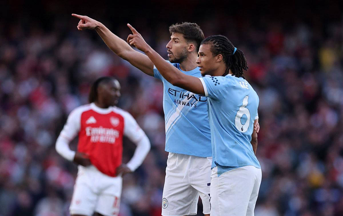 关于曼城暴露短板对手针对破绽飞速反击的信息