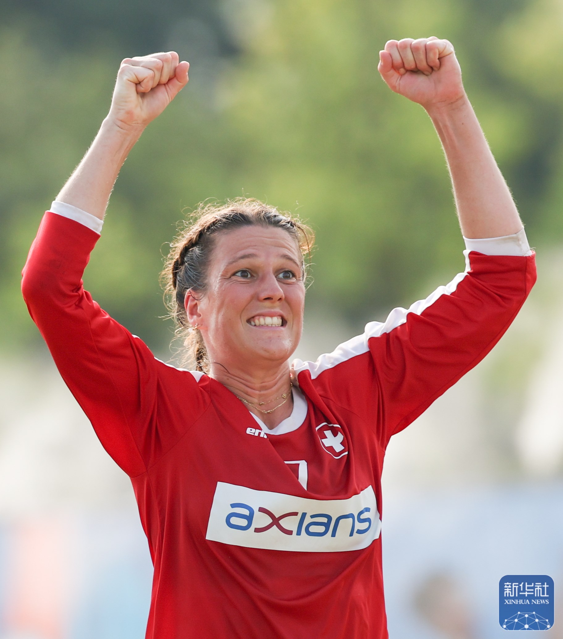 德国女队荣获全球足球比赛冠军