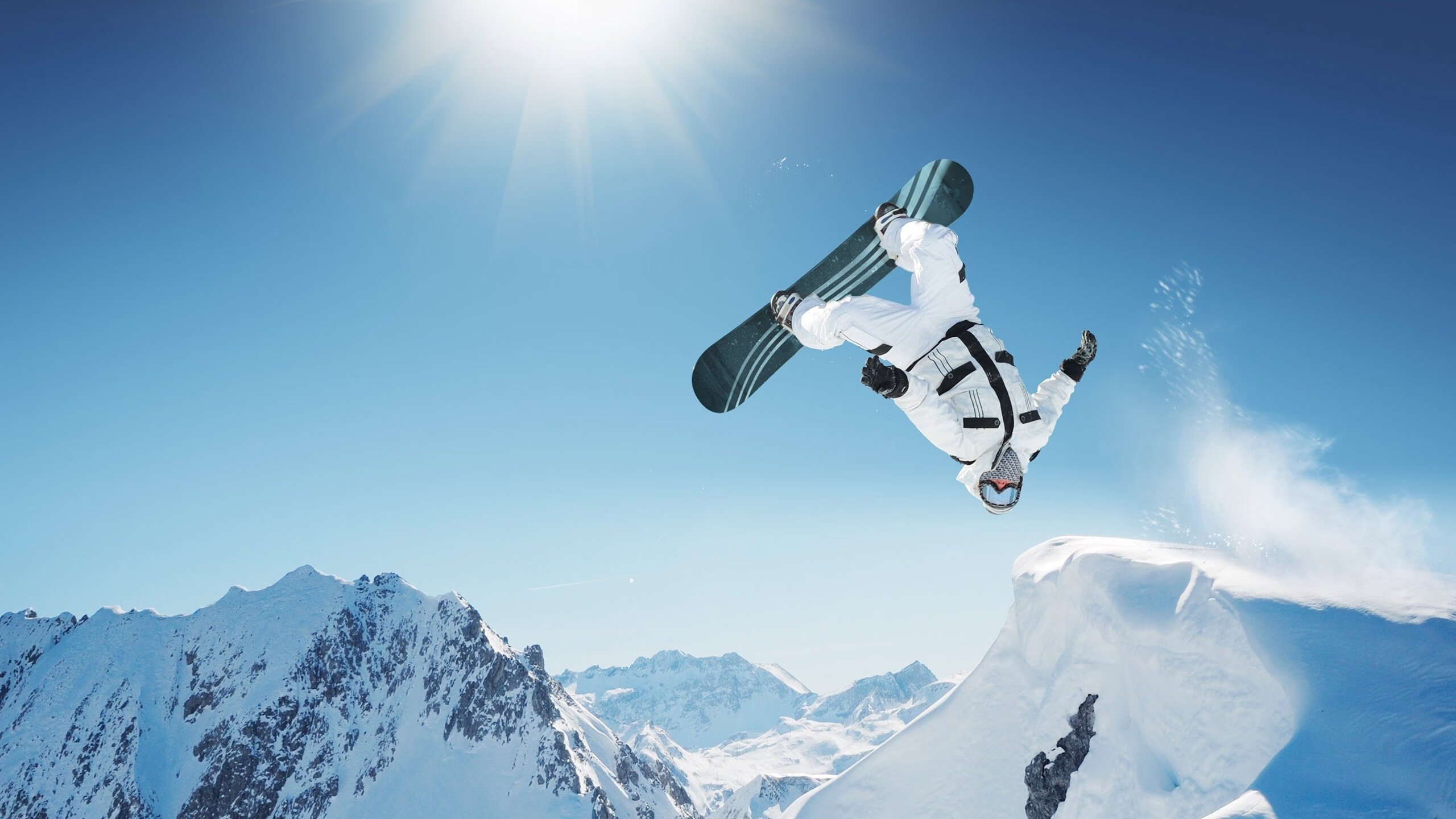 赛道与球场，当F1争冠焦点战遇上开拓者击败老鹰